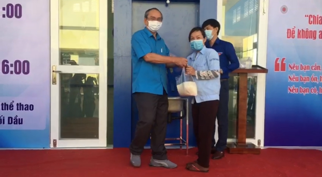 Khánh Hòa: Khai trương Công trình Thanh niên cây “ATM gạo nghĩa tình” khanh hoa khai truong cong trinh thanh nien cay atm gao nghia tinh