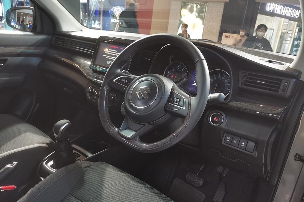 Đại lý Suzuki nhận cọc Ertiga Hybrid, giao xe trong tháng 10 Đại lý Suzuki nhận cọc Ertiga Hybrid, giao xe trong tháng 10