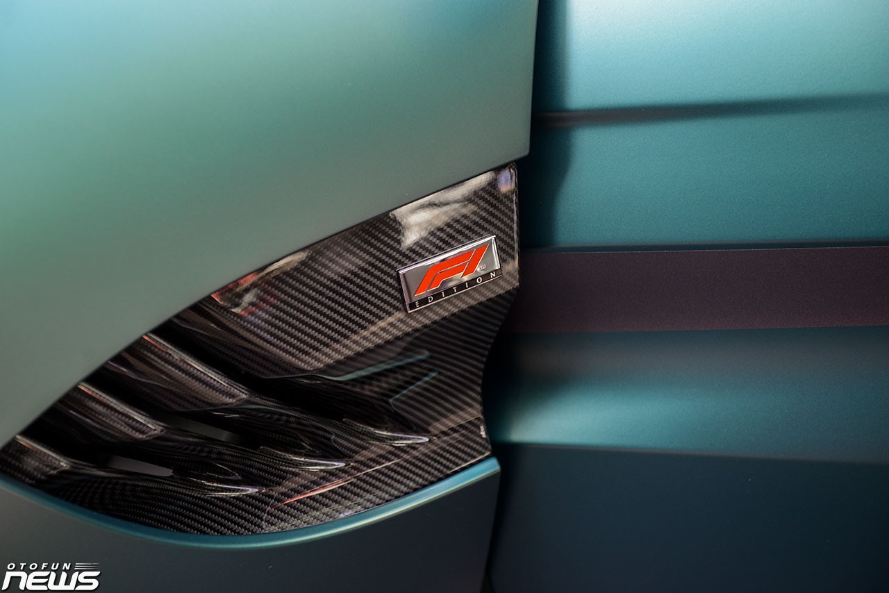 Bộ đôi hàng 'độc' Aston Martin Vantage F1 Edition và DB11 V8 Coupe ra mắt tại Việt Nam
