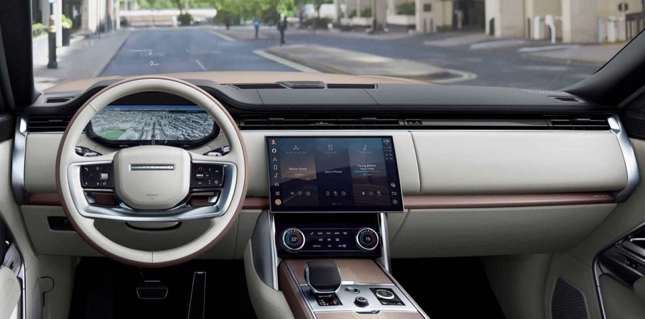 Range Rover mới ra mắt, về Việt Nam giá từ 10,879 tỷ đồng