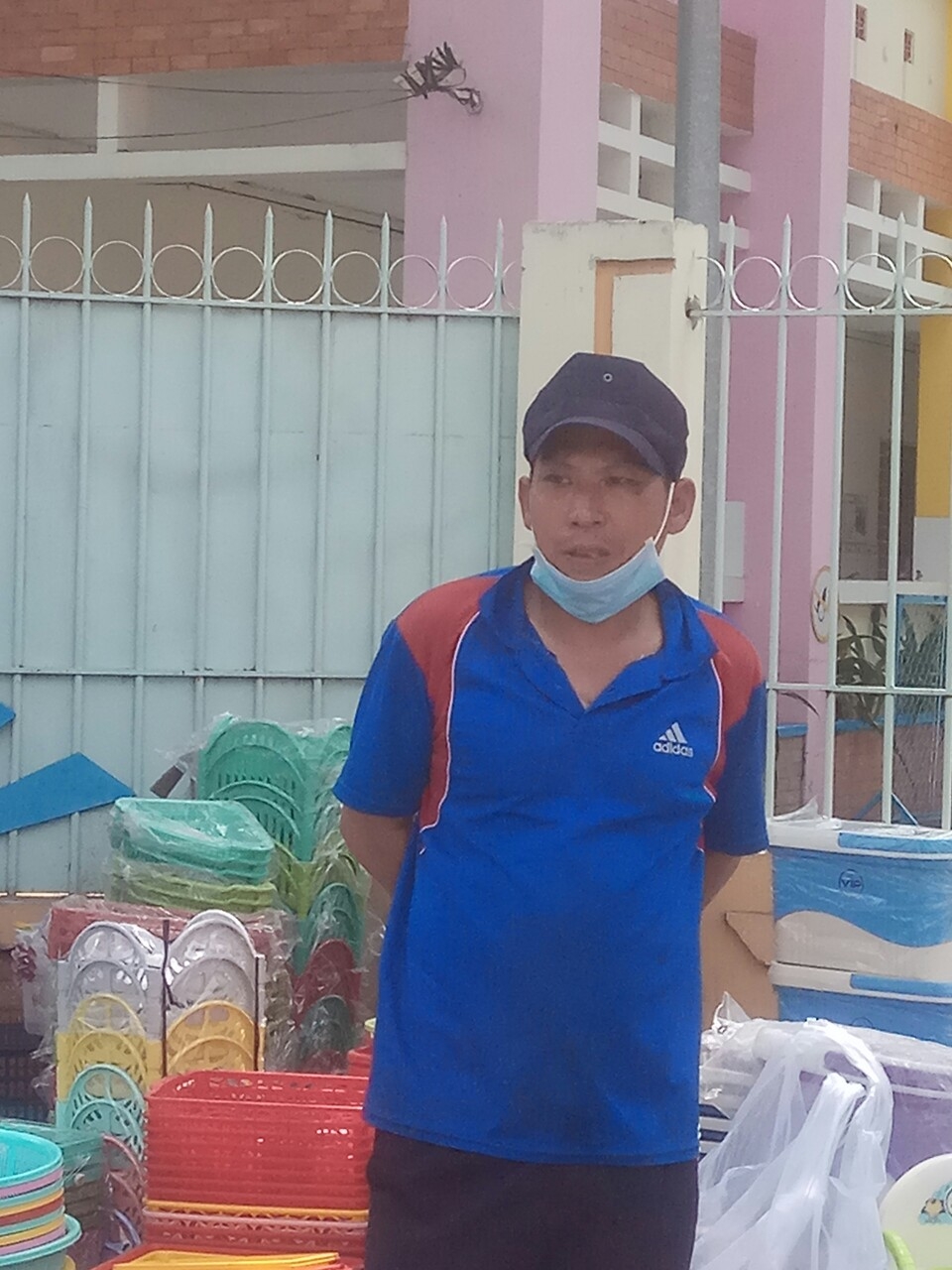 Còn nhiều người tại TPHCM vẫn chủ quan lơ là với Covid- 19 Còn nhiều người tại TPHCM vẫn chủ quan lơ là với Covid- 19