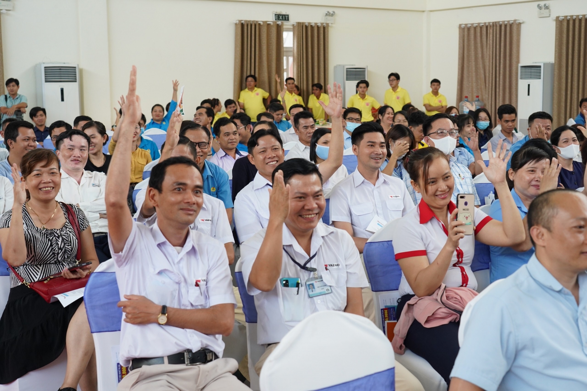 Trực tiếp: "Tọa đàm quản lý chi tiêu và giải pháp hạn chế sử dụng tiền mặt trong CN" truc tiep to a da m quan ly chi tieu va giai phap han che su dung tien mat trong cn