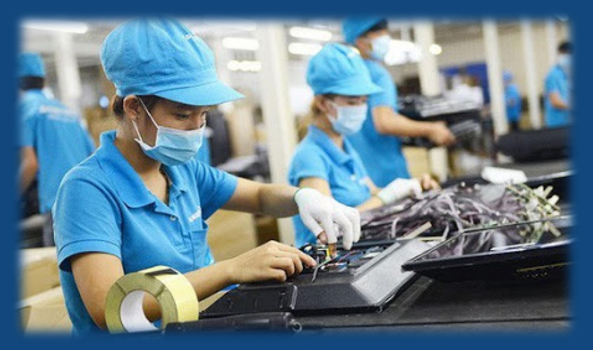 "Đi làm cũng phải đẹp" "Đi làm cũng phải đẹp"