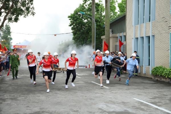 Công tác đảm bảo an toàn phòng chống cháy nổ: Vẫn còn nhiều bất cập Công tác đảm bảo an toàn phòng chống cháy nổ: Vẫn còn nhiều bất cập