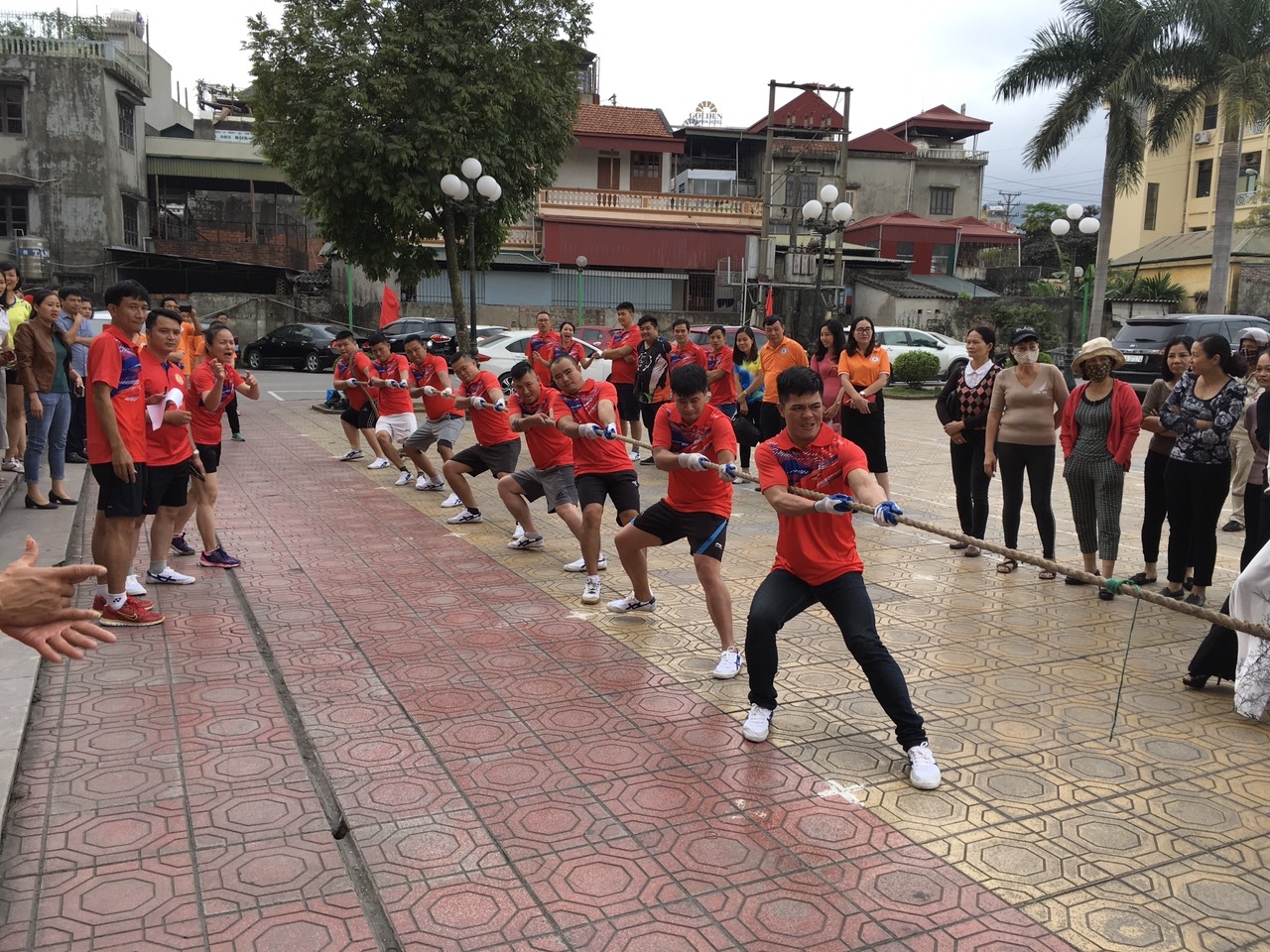 Chăm lo đời sống tinh thần công nhân mỏ - Giải pháp gắn kết NLĐ với doanh nghiệp Chăm lo đời sống tinh thần công nhân mỏ - Giải pháp gắn kết NLĐ với doanh nghiệp
