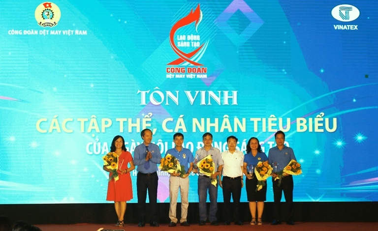 Truyền thông công đoàn: Tận dụng công cụ truyền thông mạng xã hội Facebook truyen thong cong doan tan dung cong cu truyen thong mang xa hoi facebook
