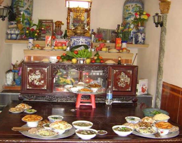 Bài trí bàn thờ ngày Tết bai tri ban tho ngay tet