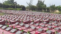 Chú tôi mãi mãi mười tám tuổi!