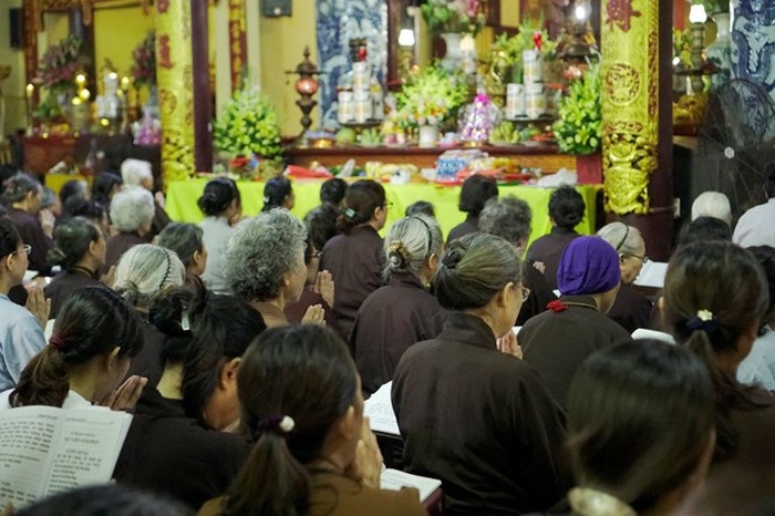 mua vu lan ram thang bay nhan len dieu thien ky 5