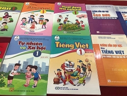 Sách giáo khoa lớp 1 dạy gì                                cho trẻ?