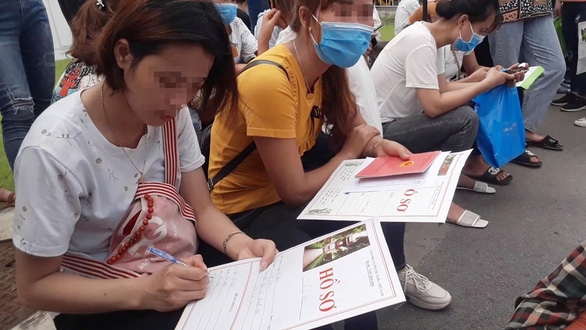Mạnh mẽ lên, đừng ngã lòng bạn nhé! Mạnh mẽ lên, đừng ngã lòng bạn nhé!