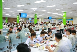 Cơm công ty, cơm mẹ nấu