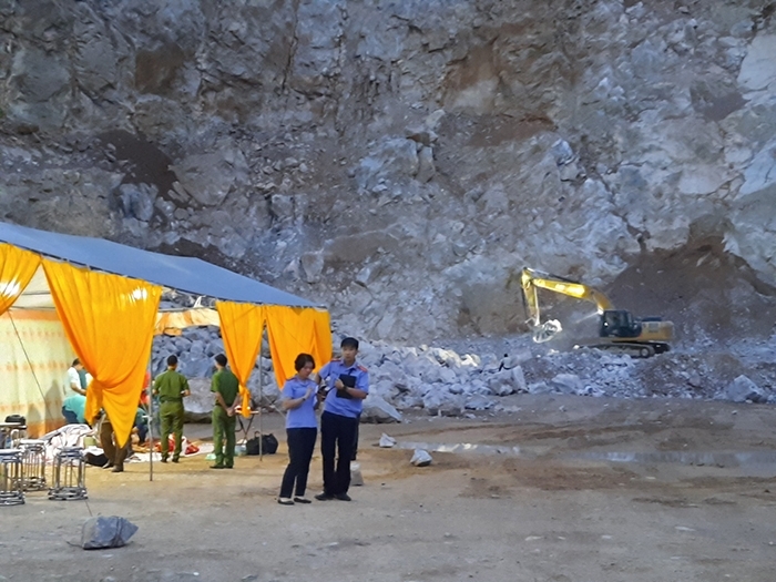 Sai phạm về đảm bảo an toàn lao động trong khai thác đá Sai phạm về đảm bảo an toàn lao động trong khai thác đá
