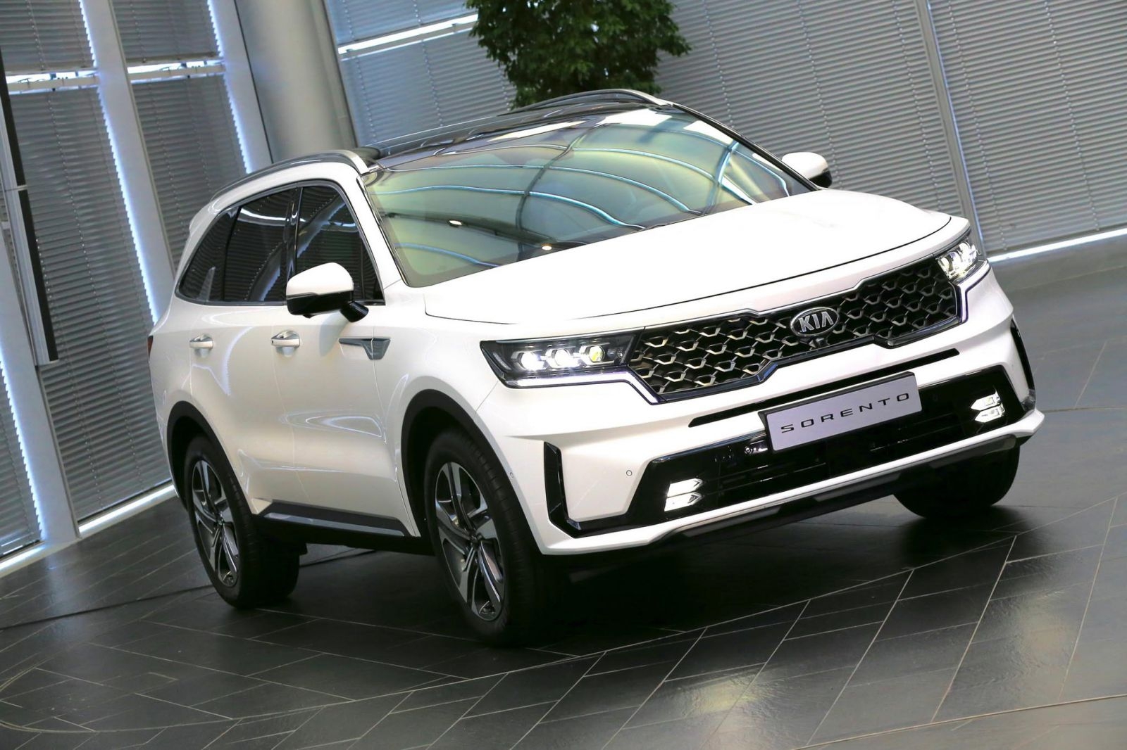 Kia Sorento 2021 nhận được 2 giải thưởng lớn tại Anh Quốc