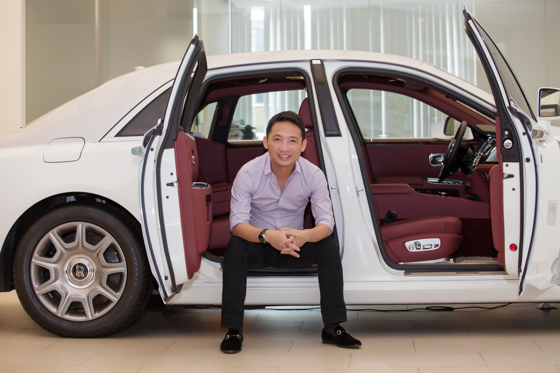 Rolls-Royce lại sắp có nhà phân phối mới tại Việt Nam Rolls-Royce lại sắp có nhà phân phối mới tại Việt Nam