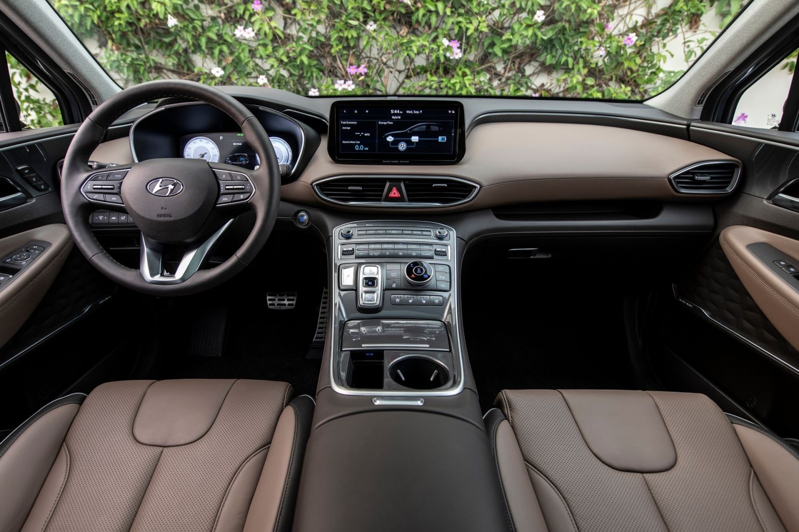 Hyundai SantaFe 2021 có giá từ 28.025 USD