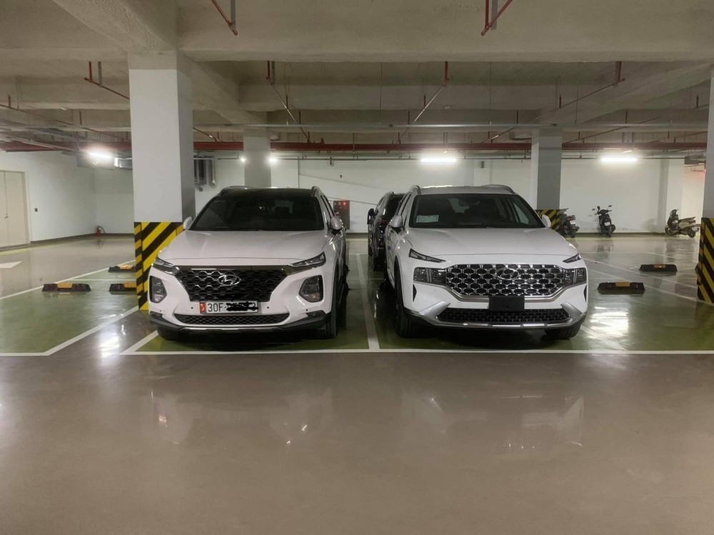 Hyundai SantaFe 2021 chưa biển số bất ngờ chạy trên phố Hà Nội Hyundai SantaFe 2021 chưa biển số bất ngờ chạy trên phố Hà Nội