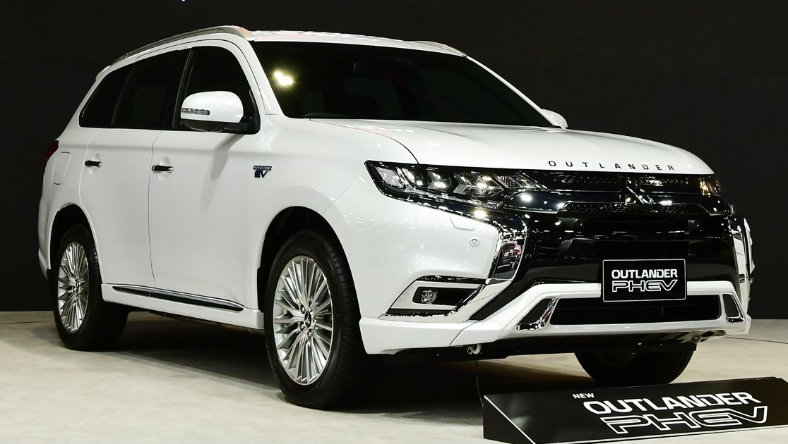 Mitsubishi Outlander PHEV bắt đầu được sản xuất tại Thái Lan Mitsubishi Outlander PHEV bắt đầu được sản xuất tại Thái Lan