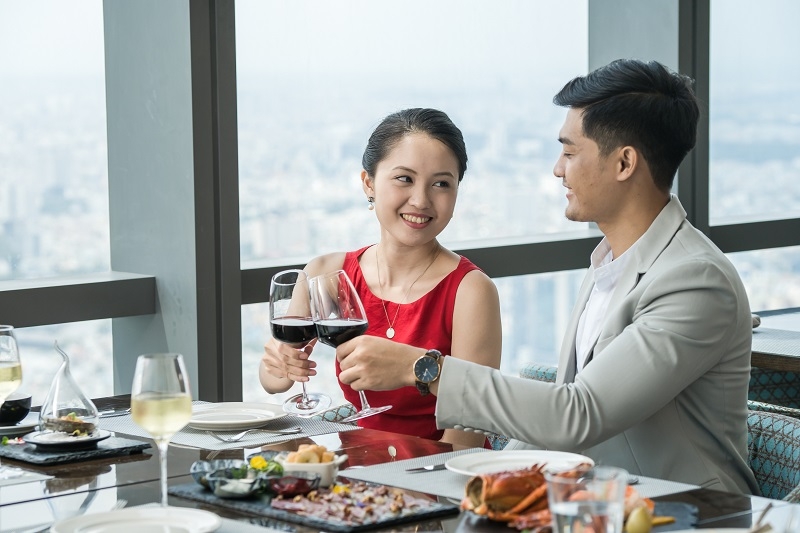 Đón mùa yêu thương với dạ tiệc Giáng Sinh 5 sao đỉnh cao