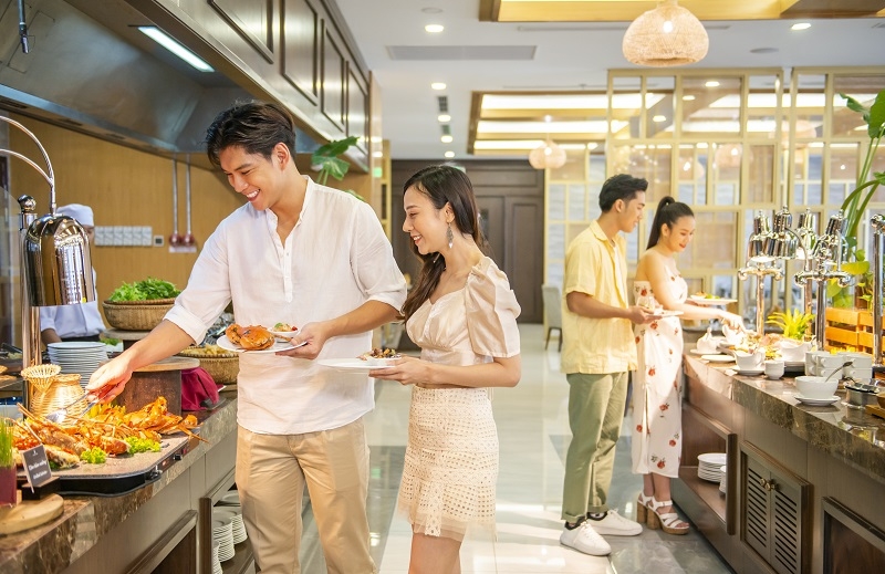 Đón mùa yêu thương với dạ tiệc Giáng Sinh 5 sao đỉnh cao
