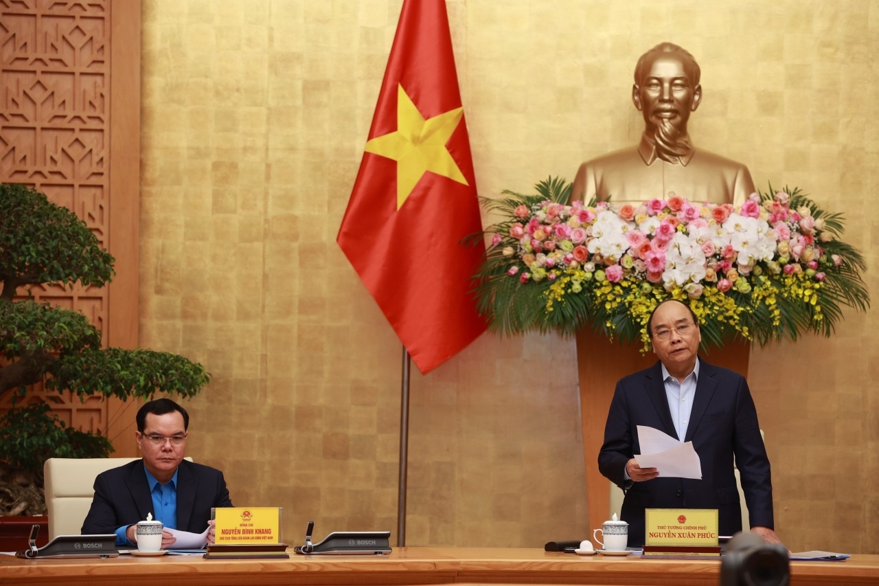 “Cần có giải pháp cụ thể để giải quyết nỗi vất vả, nhọc nhằn của công nhân” “Cần có giải pháp cụ thể để giải quyết nỗi vất vả, nhọc nhằn của công nhân”