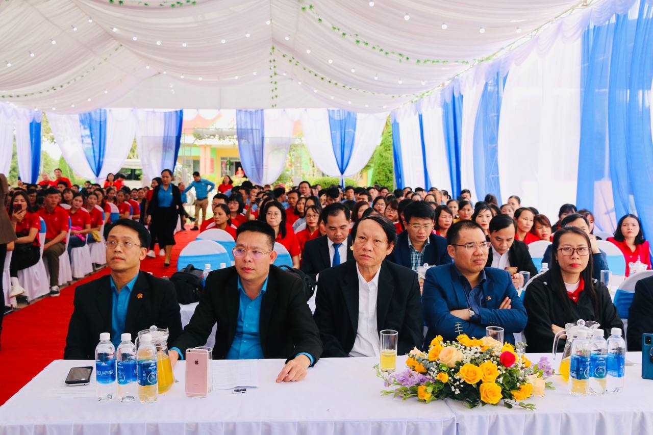 undefined LĐLĐ Nghệ An tổ chức chương trình “Tết sum vầy ” cho CNLĐ Công đoàn ngành Công thương