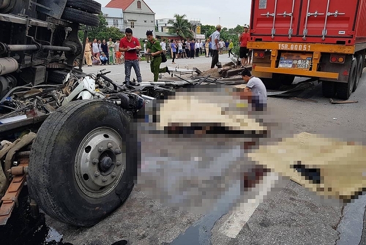 Công bố danh tính tài xế gây tai nạn nghiêm trọng trong tháng 7 cong bo danh tinh tai xe gay tai nan nghiem trong trong thang 7