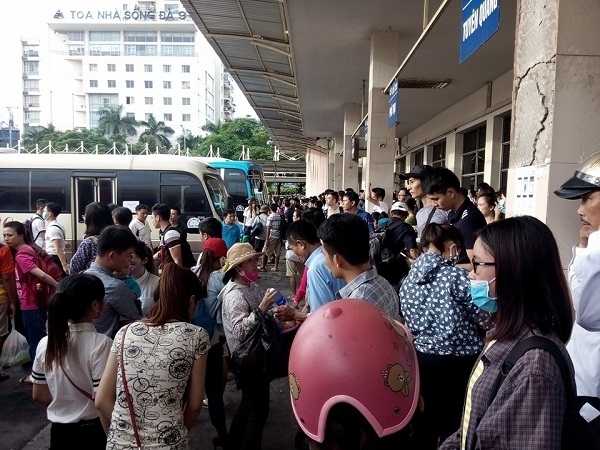 Hà Nội tăng cường thêm 300 xe khách phục vụ nghỉ lễ 2/9 ha noi tang cuong them 300 xe khach phuc vu nghi le 29