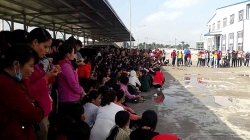 Doanh nghiệp thưởng tết quá thấp, hơn 1.000 công nhân nghỉ việc đòi quyền lợi