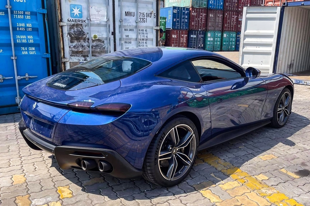 Siêu xe Ferrari Roma đầu tiên về Việt Nam, giá hơn 20 tỷ đồng Siêu xe Ferrari Roma đầu tiên về Việt Nam, giá hơn 20 tỷ đồng