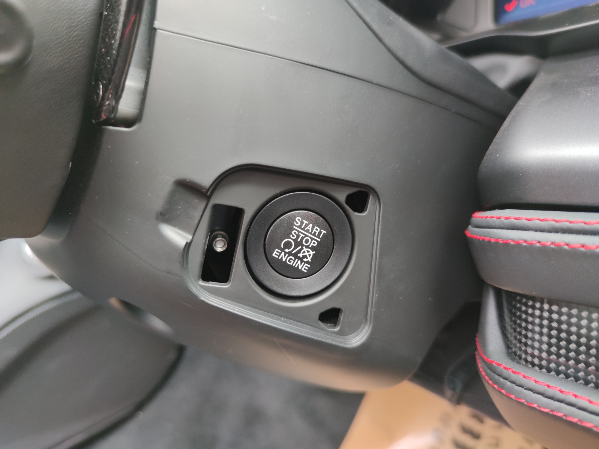 Siêu phẩm Ferrari F8 Tributo Spider thứ hai cập bến Việt Nam