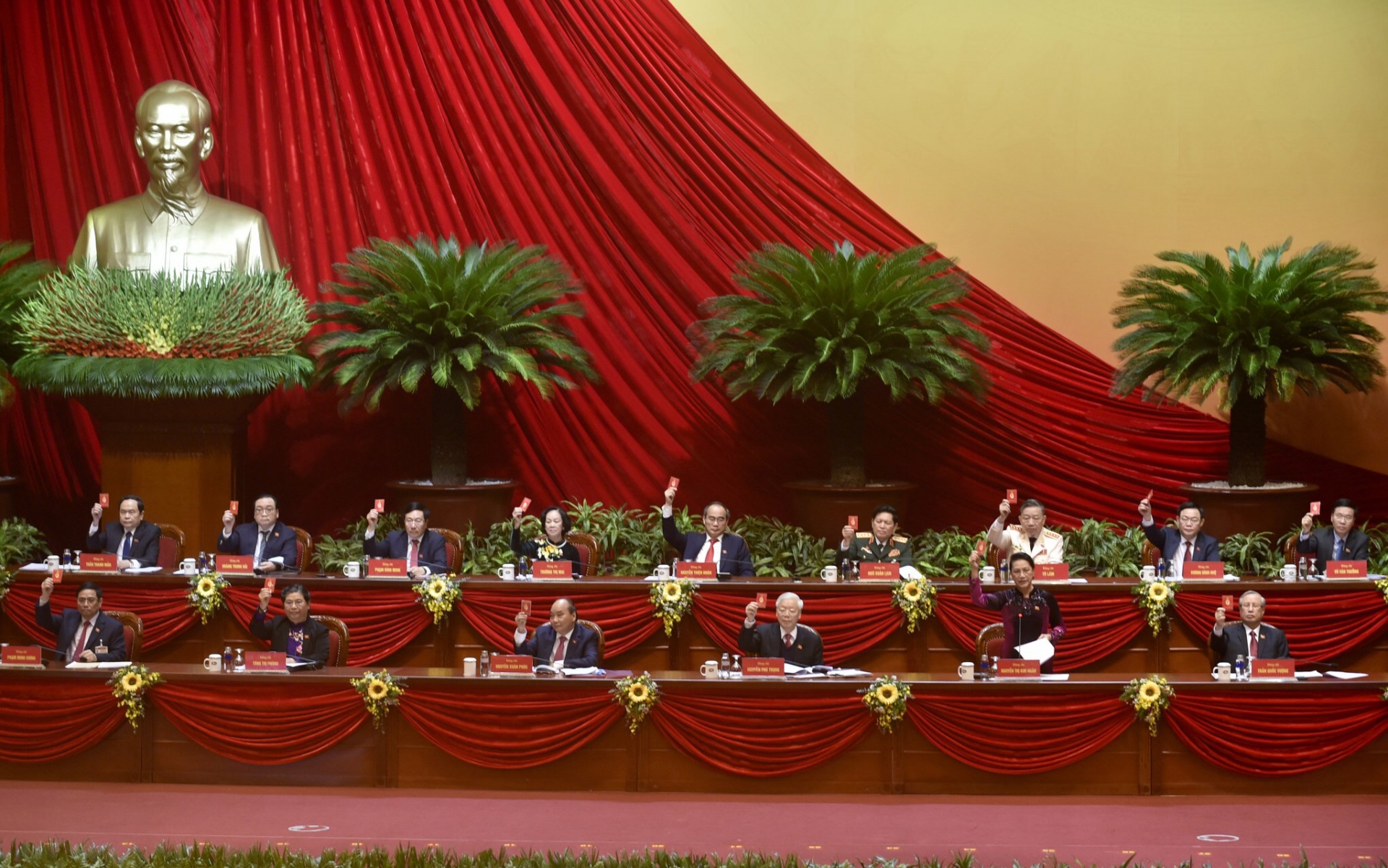 Đại hội Đại biểu toàn quốc lần thứ XIII của Đảng họp phiên trù bị Đại hội Đại biểu toàn quốc lần thứ XIII của Đảng họp phiên trù bị