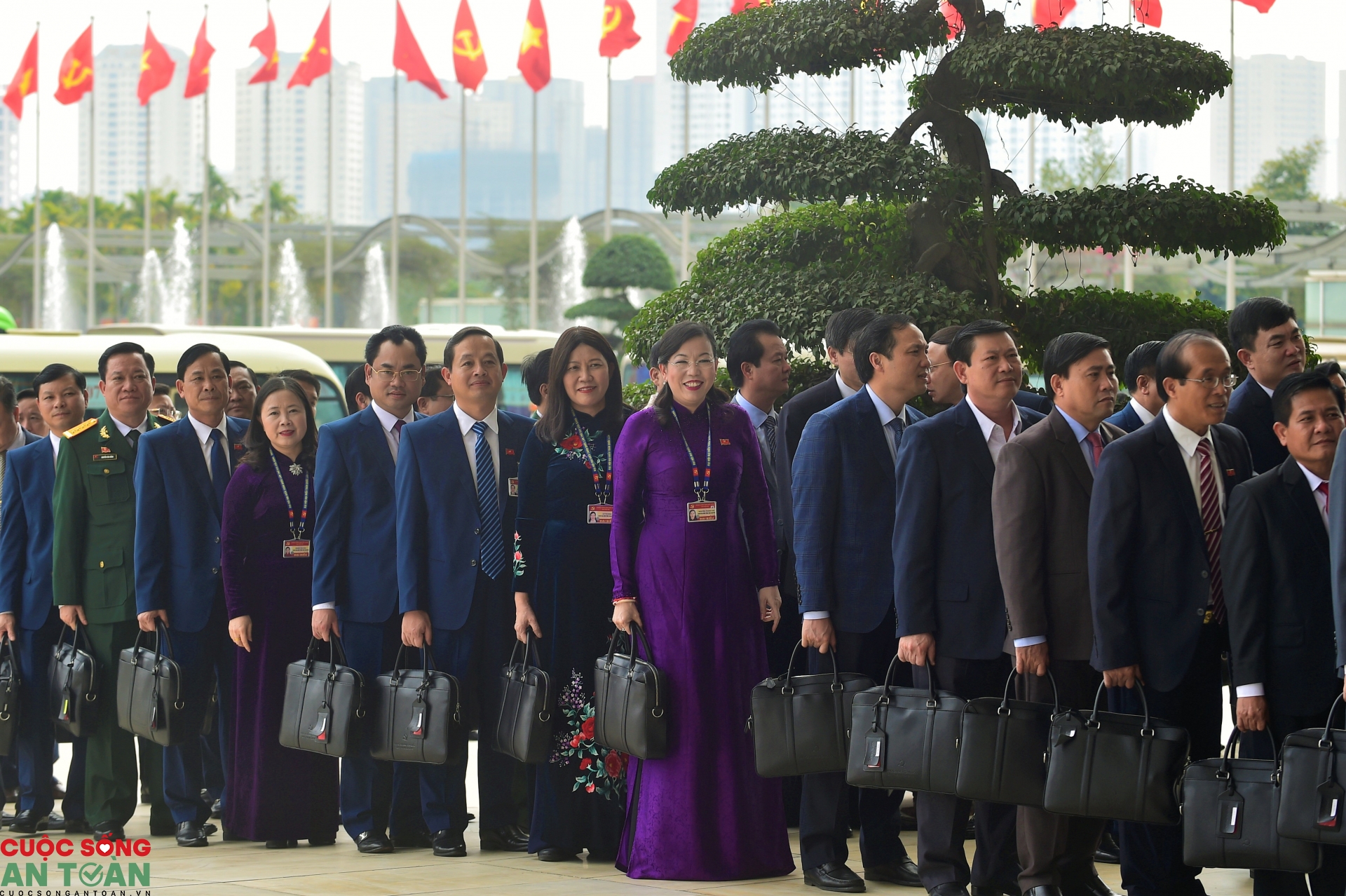 Thông cáo báo chí về Ngày làm việc thứ ba của Đại hội XIII Thông cáo báo chí về Ngày làm việc thứ ba của Đại hội XIII