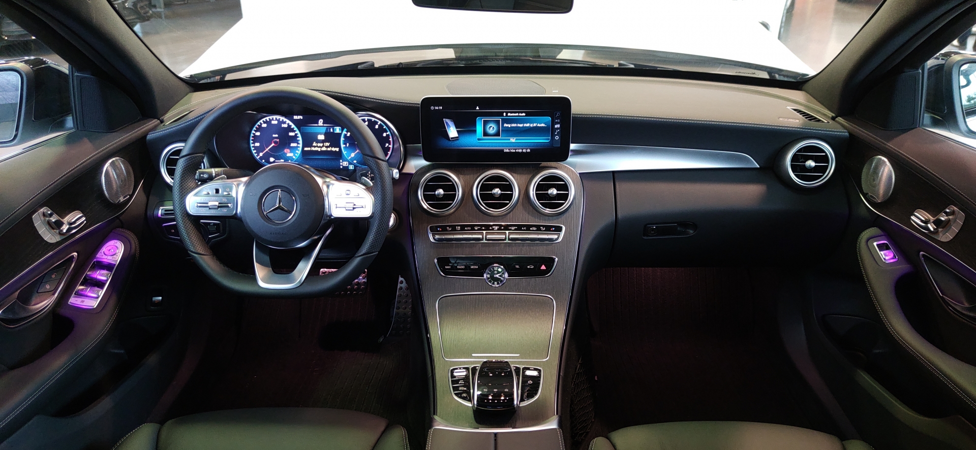 Đối thủ của Lexus IS 300 2021 tại thị trường Việt Nam là ai? Đối thủ của Lexus IS 300 2021 tại thị trường Việt Nam là ai?