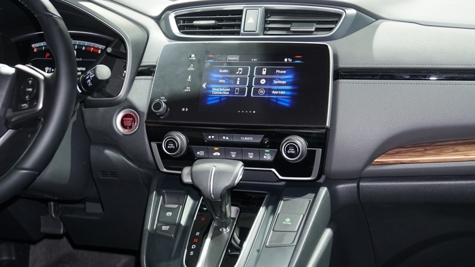 Mitsubishi Outlander và Honda CR-V: Kẻ tám lạng người nửa cân mitsubishi outlander va honda cr v ke tam lang nguoi nua can