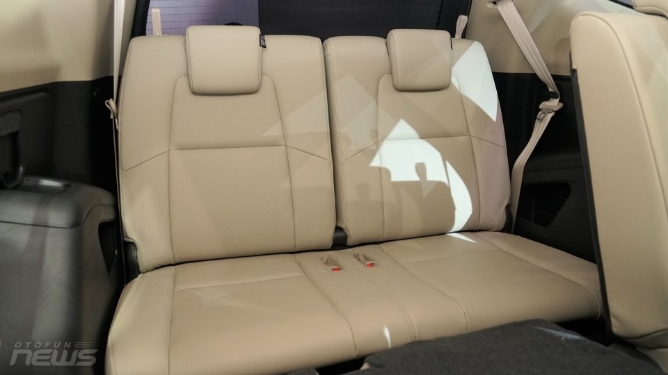 Mitsubishi Outlander và Honda CR-V: Kẻ tám lạng người nửa cân mitsubishi outlander va honda cr v ke tam lang nguoi nua can