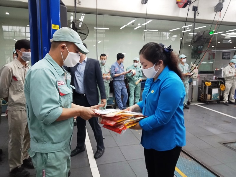 Phòng, chống dịch Covid-19, đảm bảo an toàn cho công nhân lao động về quê ăn Tết Phòng, chống dịch Covid-19, đảm bảo an toàn cho công nhân lao động về quê ăn Tết