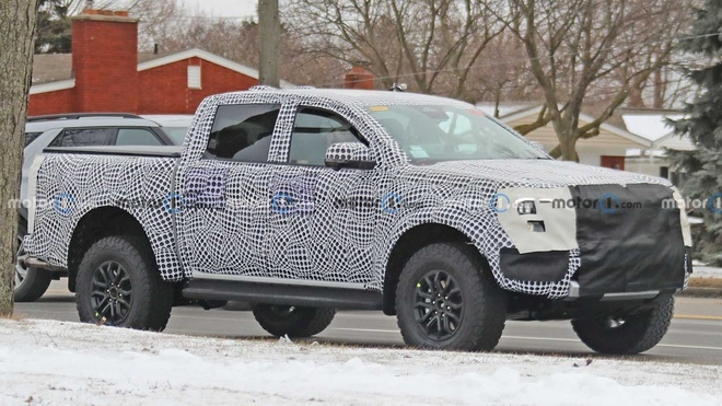 Ford Ranger Raptor thế hệ mới lộ ảnh chạy thử lần đầu tiên
