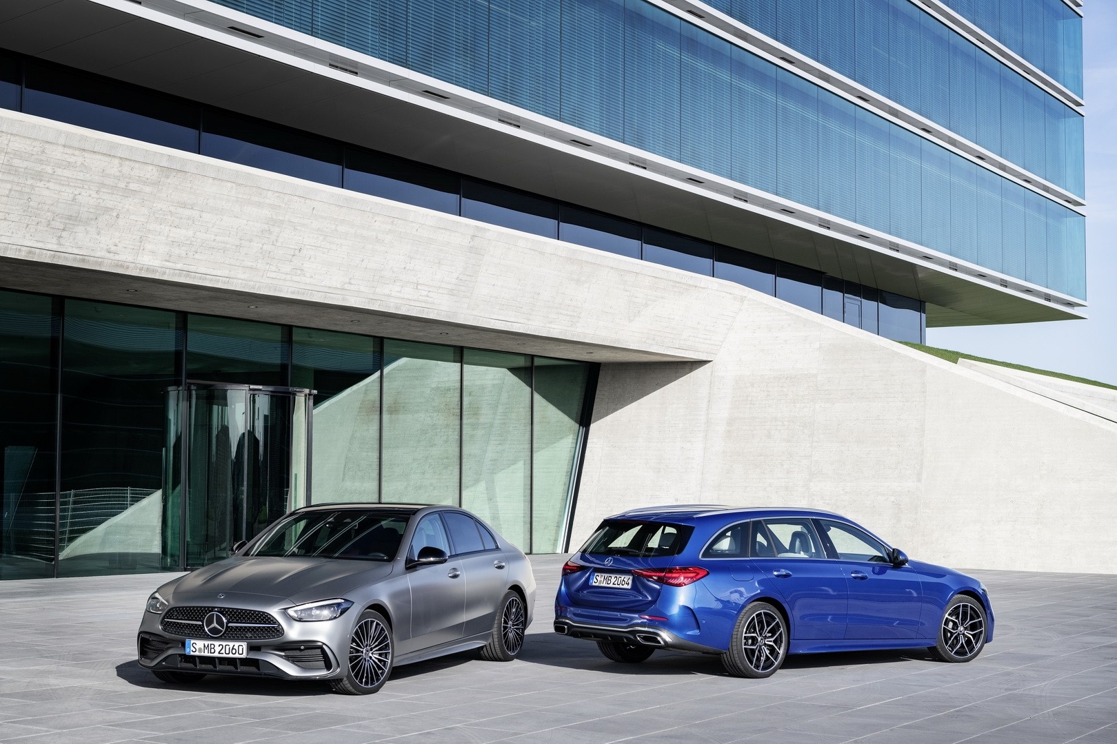 Mercedes C-Class 2022 ra mắt