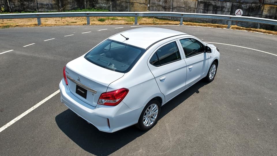 Chi tiết Mitsubishi Attrage số sàn giá 375 triệu chi tiet mitsubishi attrage so san gia 375 trieu