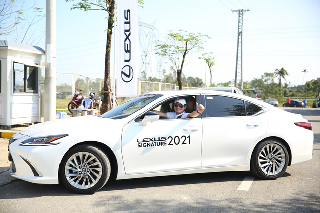 Lexus Signature 2021: Công nghệ đẳng cấp dẫn lối những đam mê trải nghiệm Lexus Signature 2021: Công nghệ đẳng cấp dẫn lối những đam mê trải nghiệm