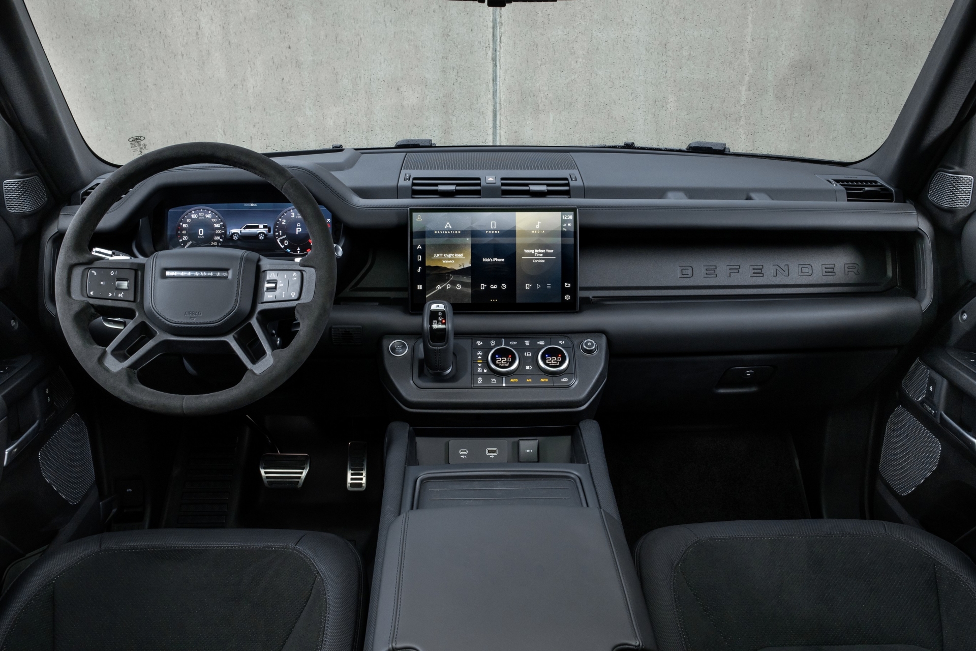 Land Rover Defender V8 mạnh 517 mã lực