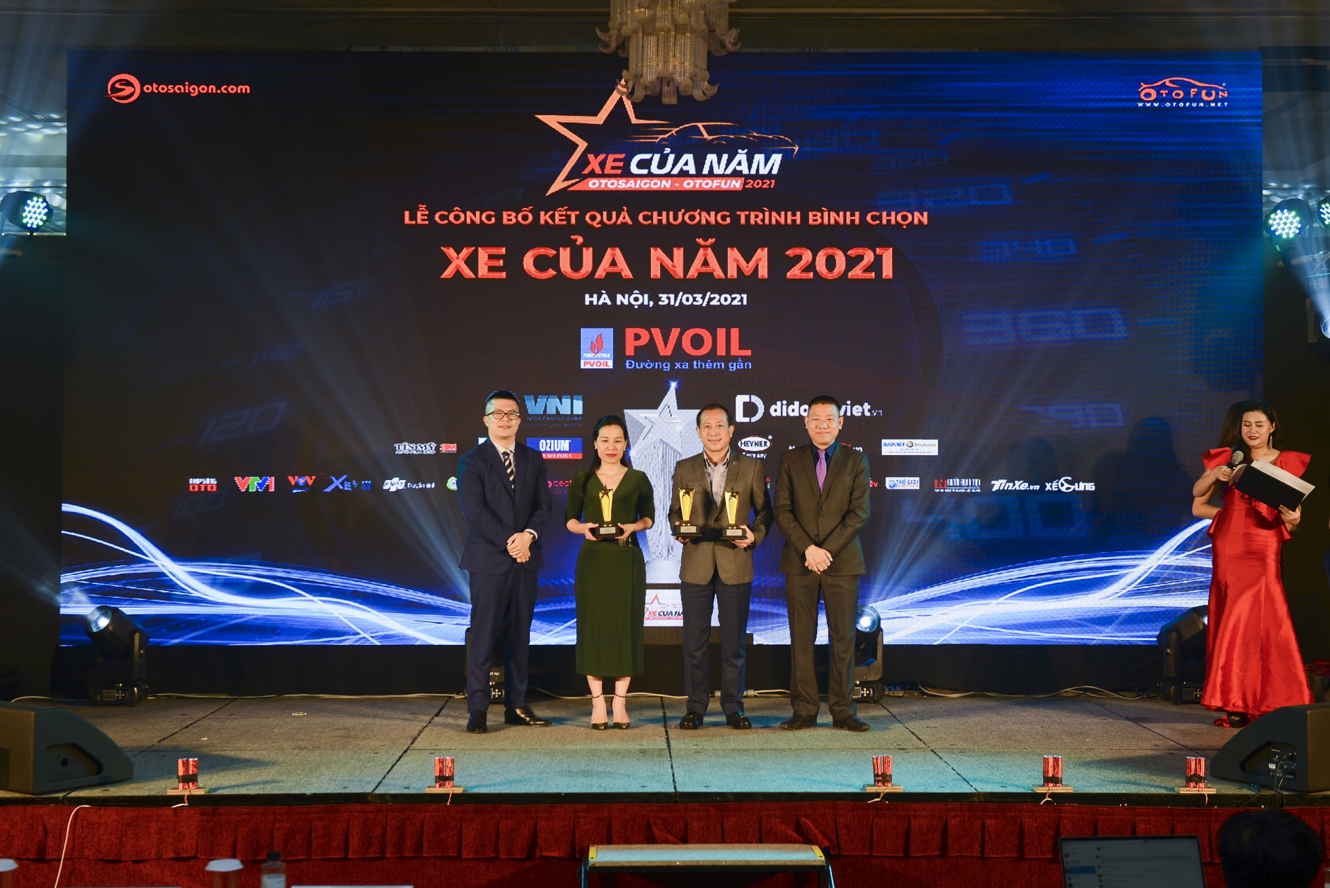 Kia Sorento giành danh hiệu XE CỦA NĂM 2021 Kia Sorento giành danh hiệu XE CỦA NĂM 2021