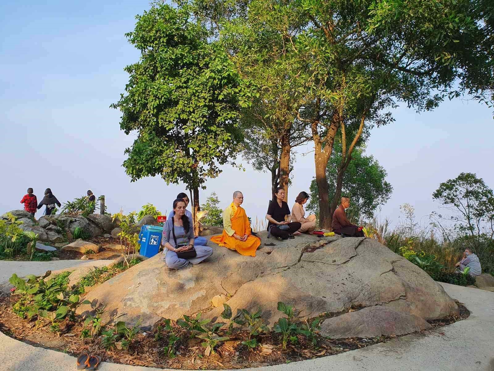 Bạn có biết núi Bà Đen bây giờ đẹp thế này chưa? ban co biet nui ba den bay gio dep the nay chua