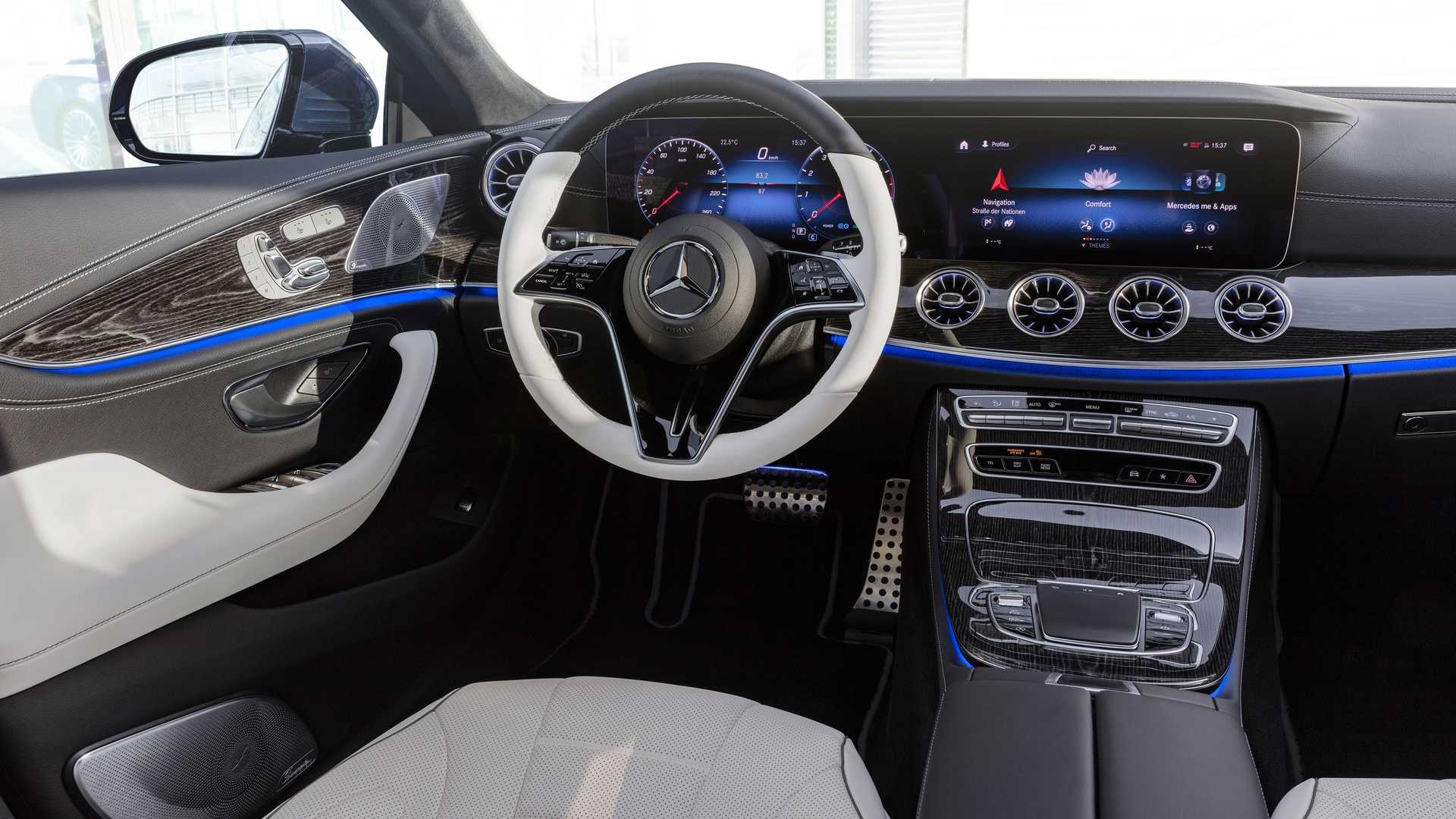Mercedes giới thiệu CLS phiên bản nâng cấp Mercedes giới thiệu CLS phiên bản nâng cấp