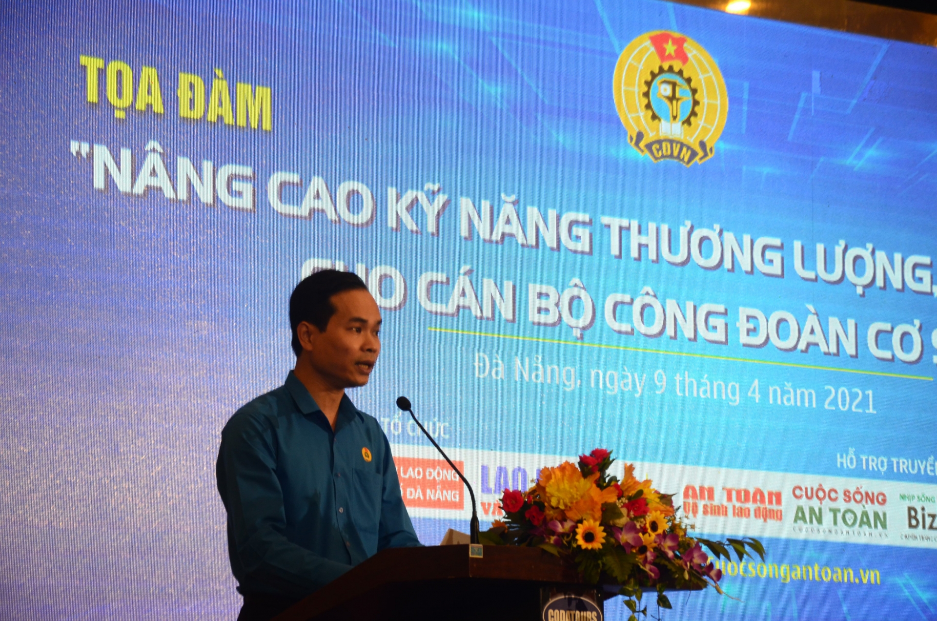 Tọa đàm "Nâng cao kỹ năng thương lượng, đàm phán cho cán bộ công đoàn cơ sở"