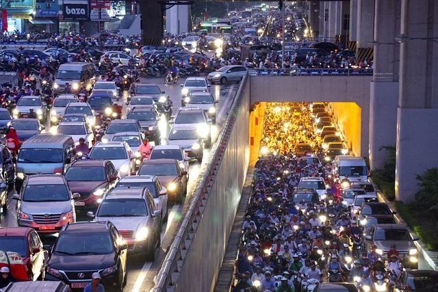 Hà Nội: Không để ùn tắc giao thông kéo dài quá 15 phút trong dịp nghỉ lễ Hà Nội: Không để ùn tắc giao thông kéo dài quá 15 phút trong dịp nghỉ lễ
