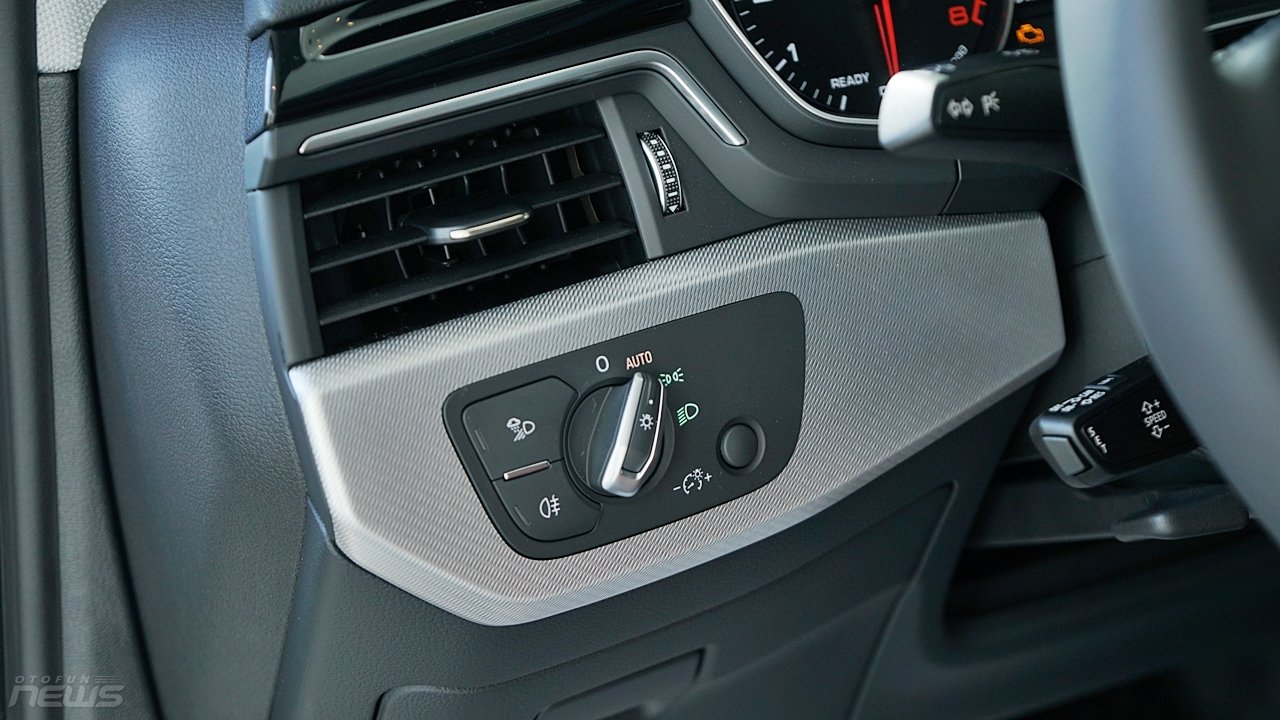 Cận cảnh Audi A4 2020 phiên bản dẫn động cầu trước can canh audi a4 2020 phien ban dan dong cau truoc