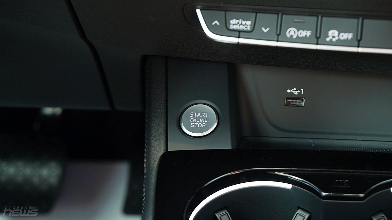 Cận cảnh Audi A4 2020 phiên bản dẫn động cầu trước can canh audi a4 2020 phien ban dan dong cau truoc