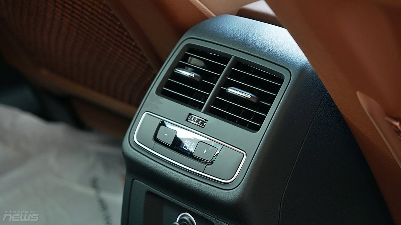 Cận cảnh Audi A4 2020 phiên bản dẫn động cầu trước can canh audi a4 2020 phien ban dan dong cau truoc